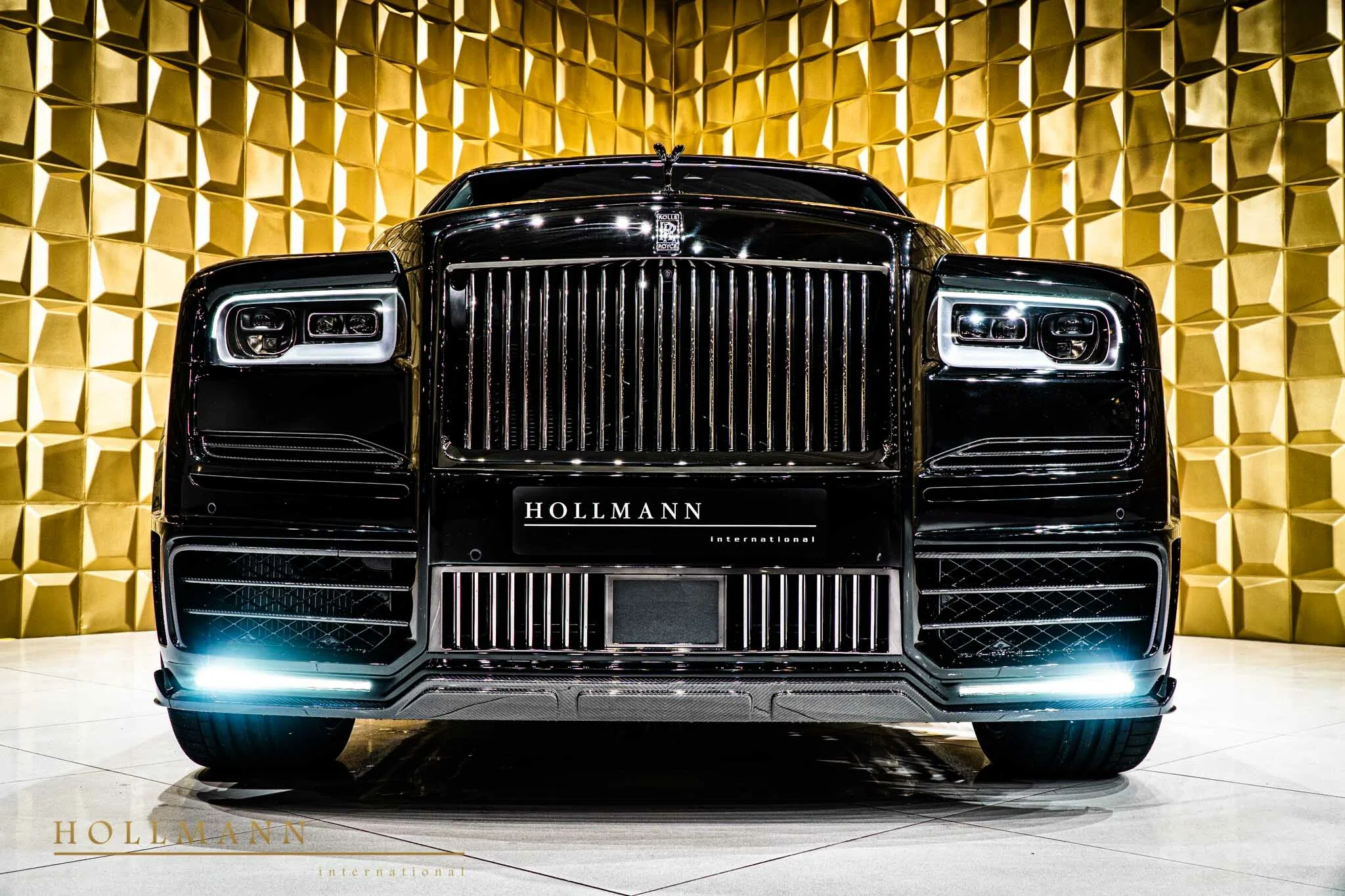 2020 Mansory Cullinan Black Badge for sale, exterior, Black Diamond