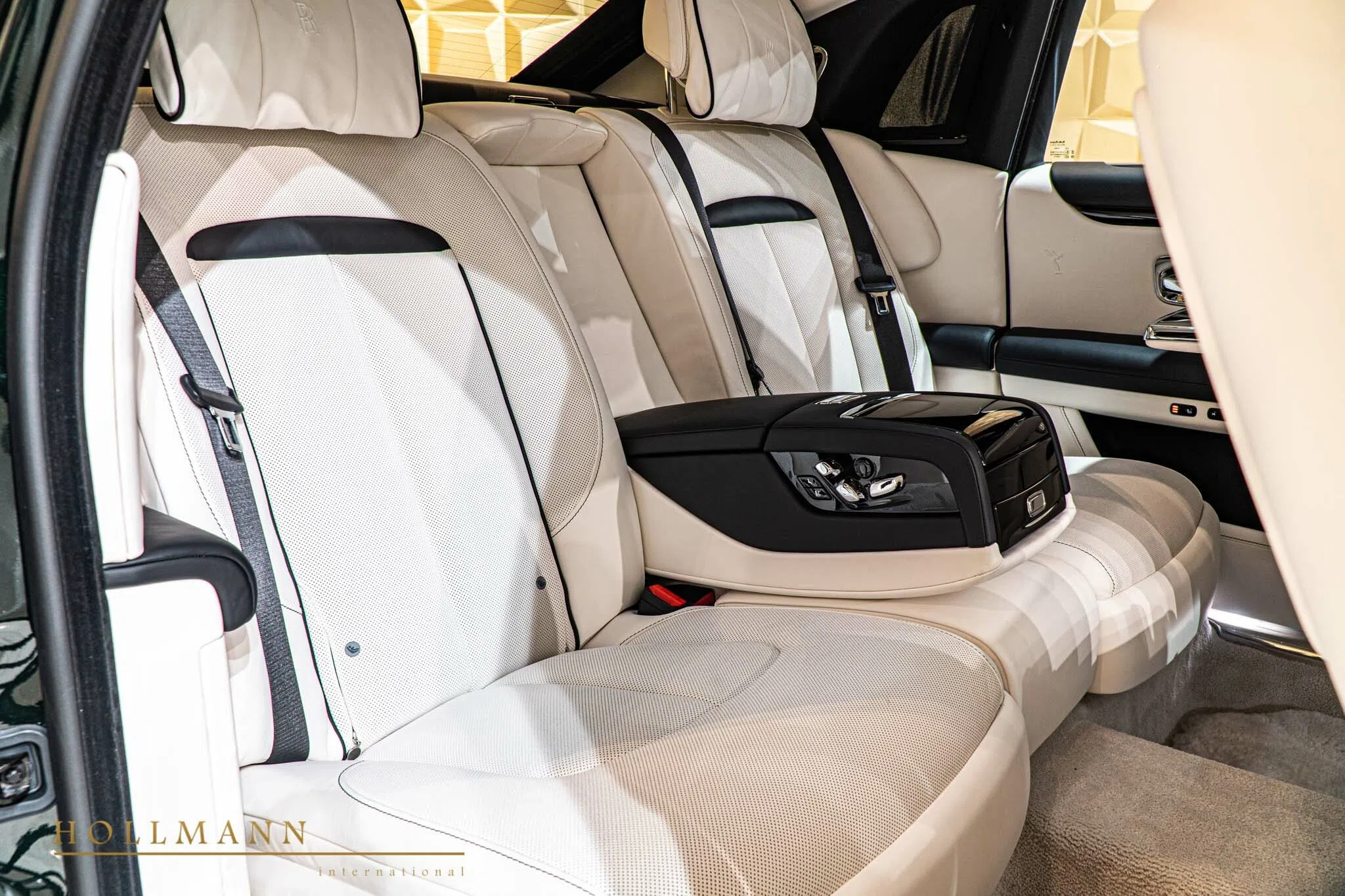 2021 Rolls-Royce Ghost MY2021 interior, seats, Leather Grace White