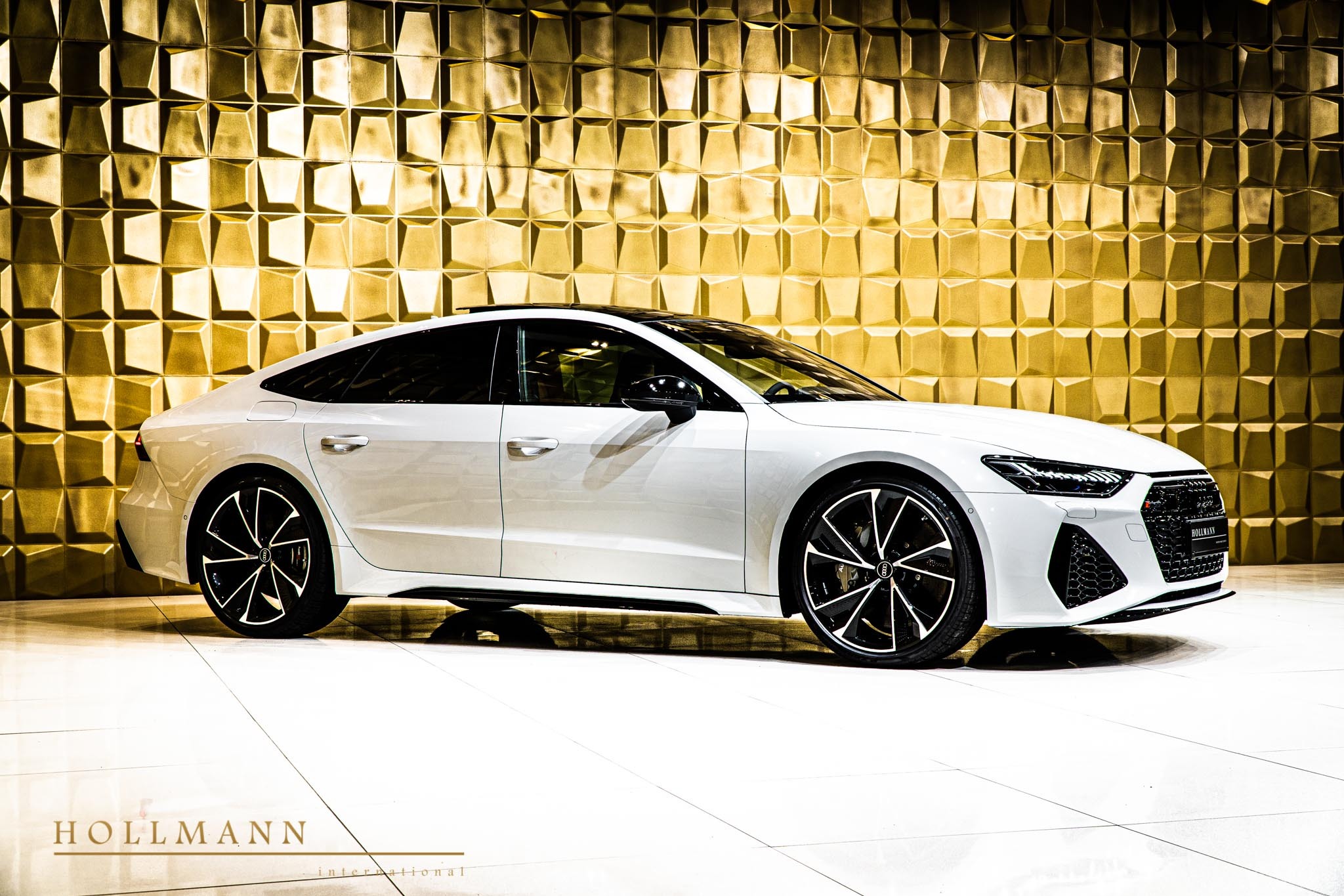 2020 Audi RS7 Sportback, 2/20