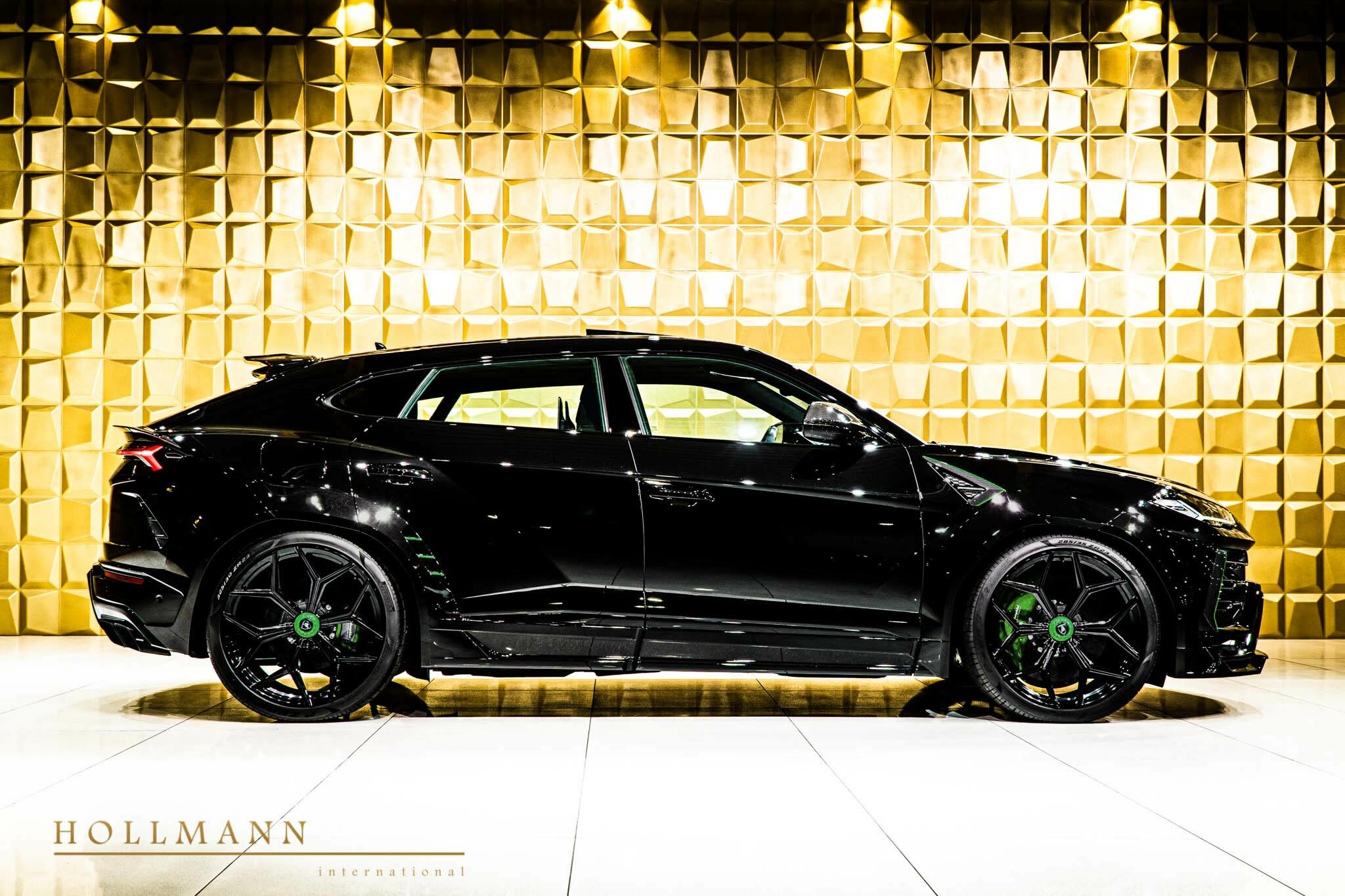 2020 Lamborghini Urus by NOVITEC, 3/20