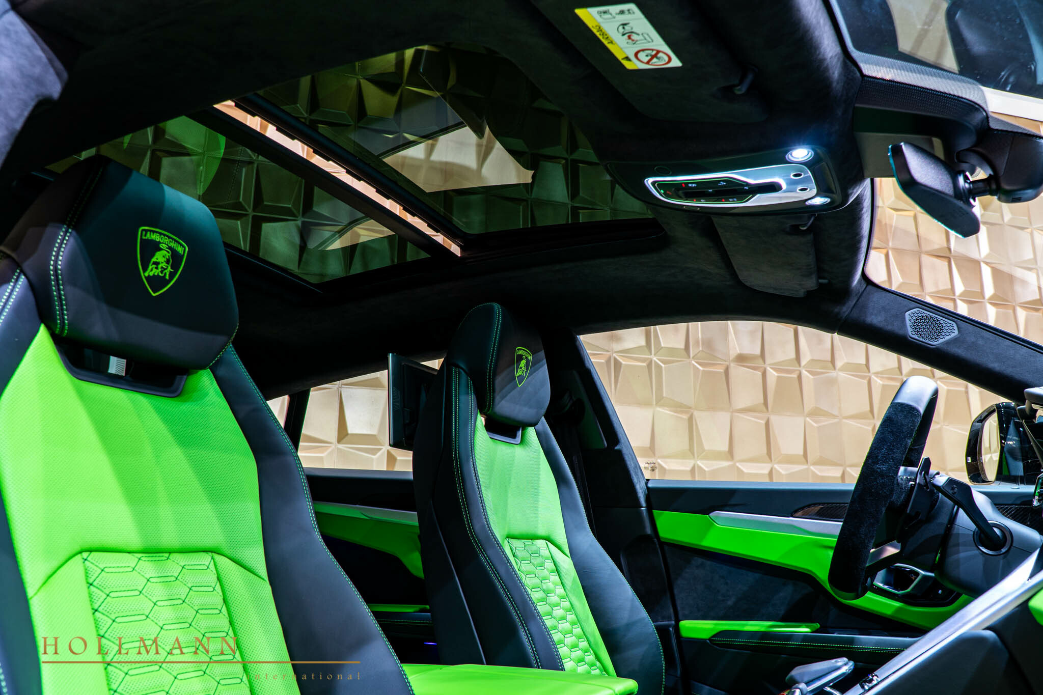 2020 Lamborghini Urus by NOVITEC, 8/20