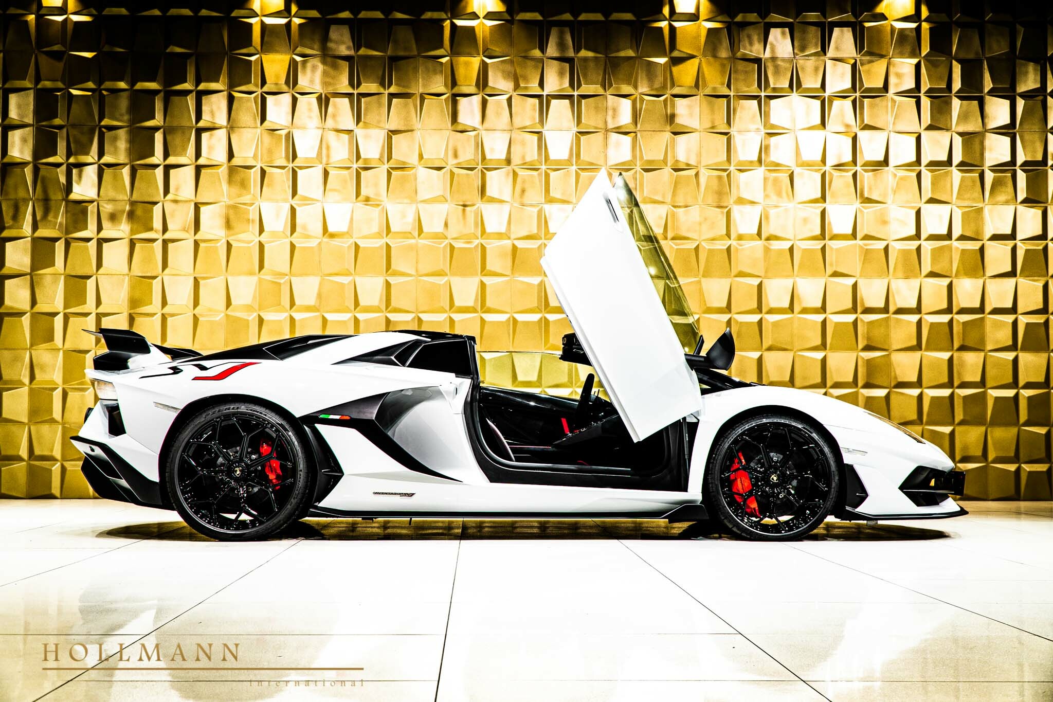 2022 Lamborghini Aventador SVJ Roadster