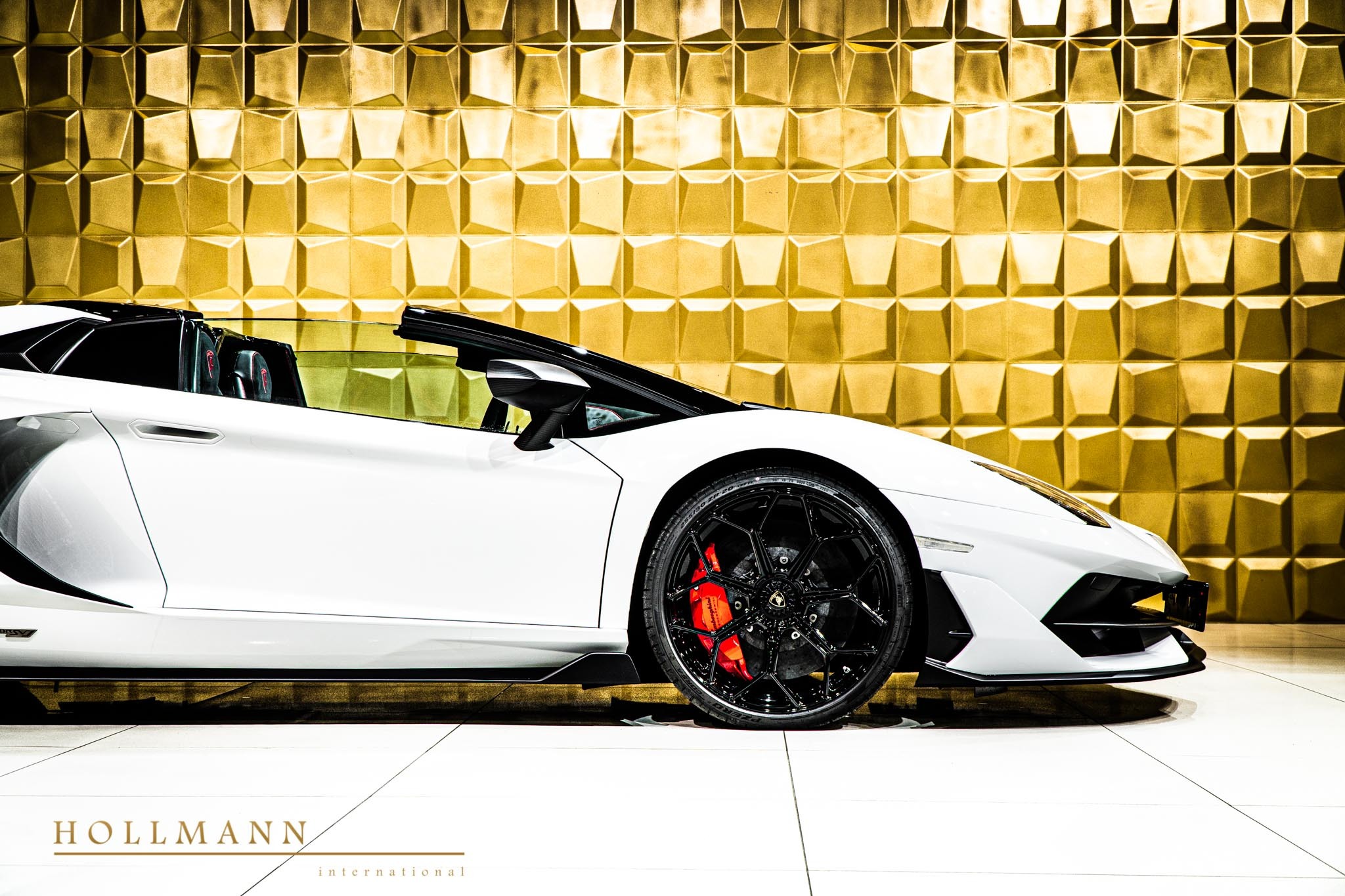 2022 Lamborghini Aventador SVJ Roadster, 8/18