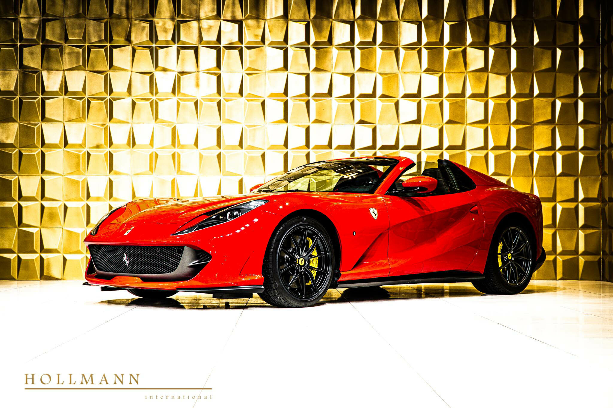2020 Ferrari 812 GTS, 2/20