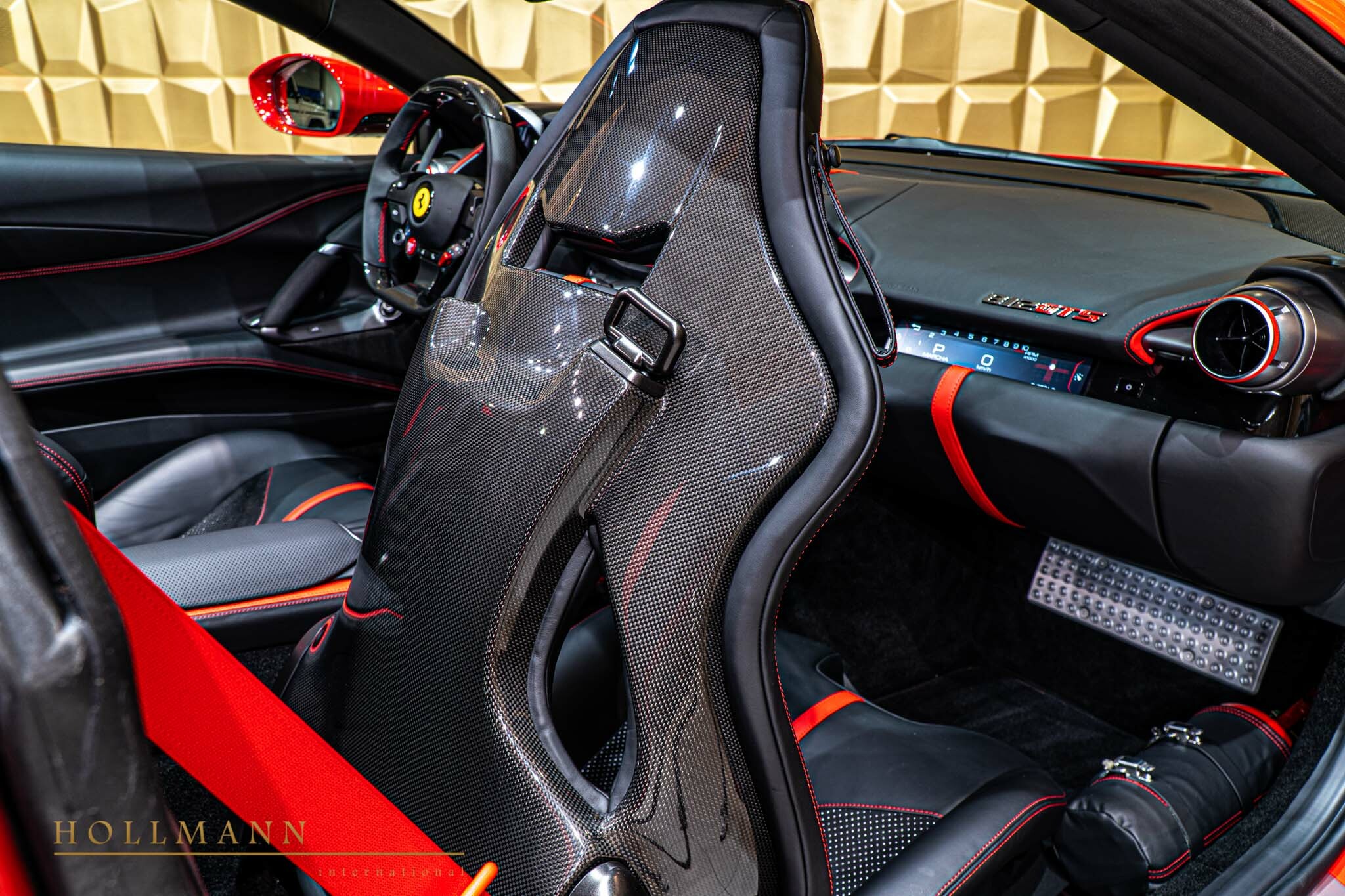 2020 Ferrari 812 GTS, 13/20