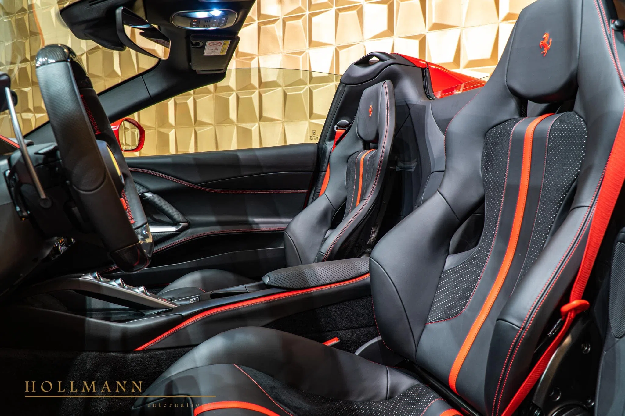 2020 Ferrari 812 GTS interior, seats