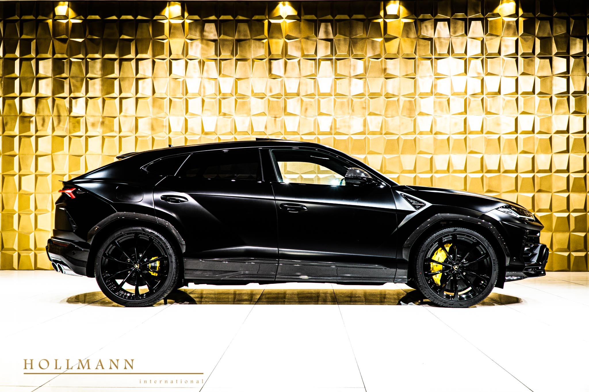 2020 Lamborghini Urus, 19/20