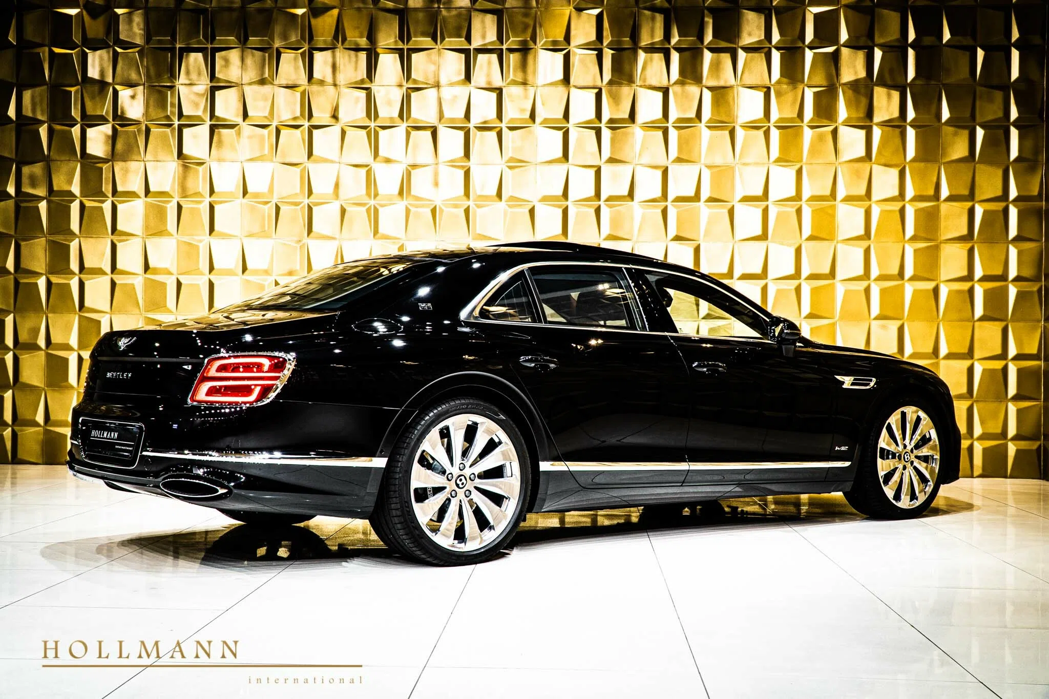 2021 Bentley Flying Spur FIRST EDITION for sale, exterior, Onyx Black