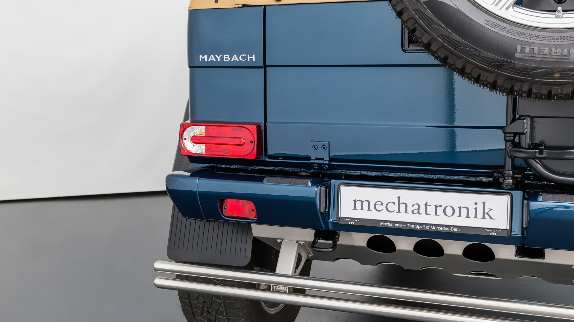 2018 MERCEDES-MAYBACH G650 LANDAULET, 23/24
