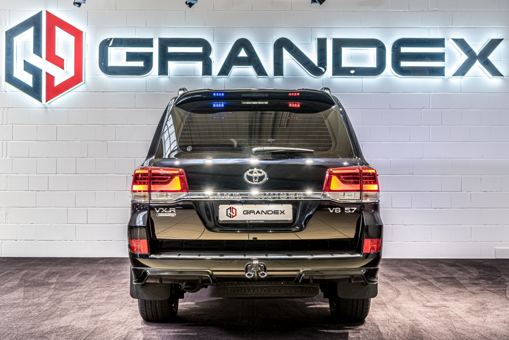 2020 Toyota Land Cruiser 200 5.7 L'ARMORED B6, 4/34