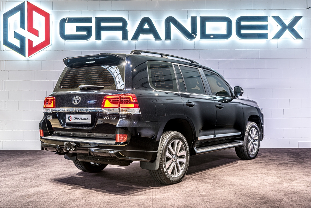 2020 Toyota Land Cruiser 200 5.7 L'ARMORED B6, 5/34