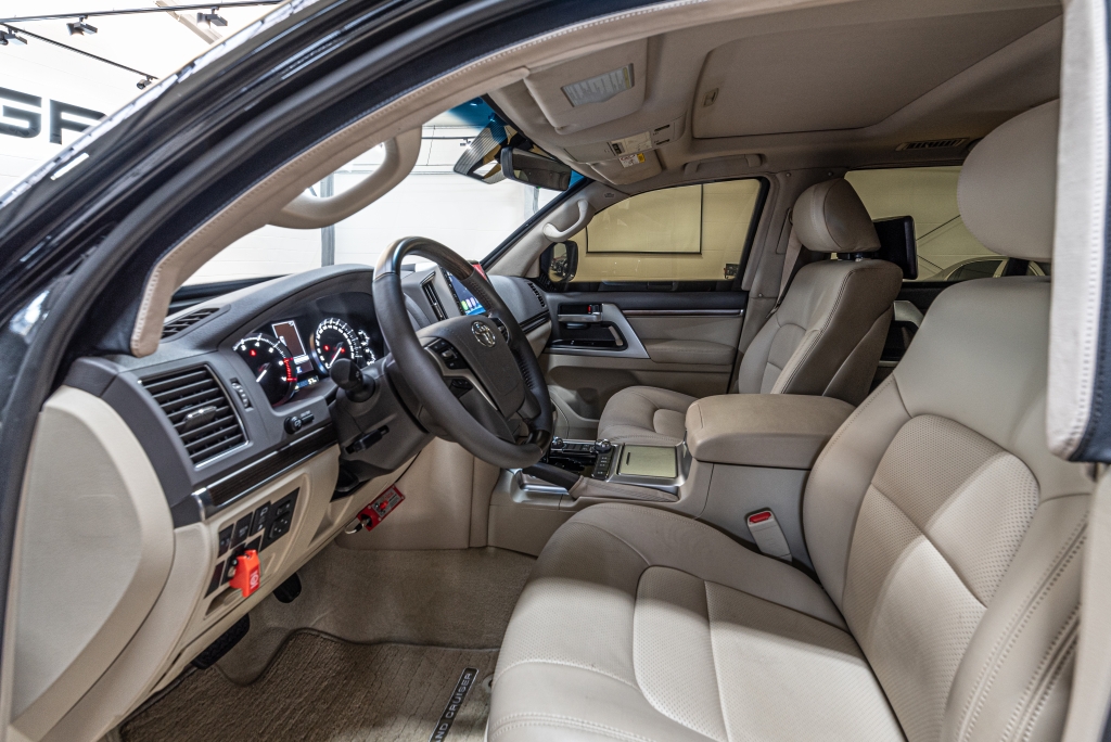 2020 Toyota Land Cruiser 200 5.7 L'ARMORED B6, 9/34