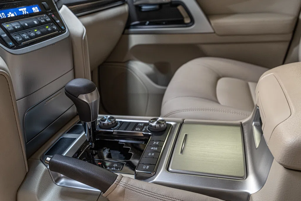 2020 Toyota Land Cruiser 200 5.7 L'ARMORED B6 interior, center console, Beige Leather
