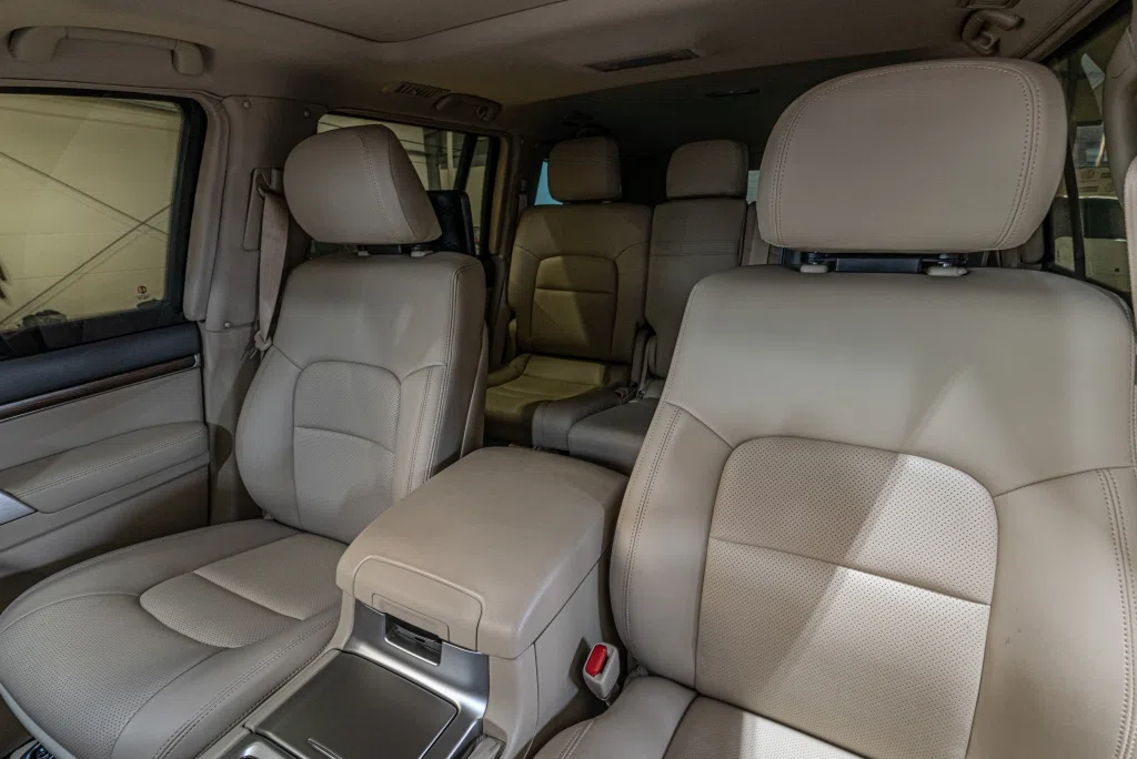 2020 Toyota Land Cruiser 200 5.7 L'ARMORED B6 interior, seats, Beige Leather
