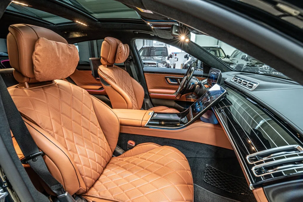 2020 Mercedes-Benz S 500 AMG Line interior, seats, Black Leather