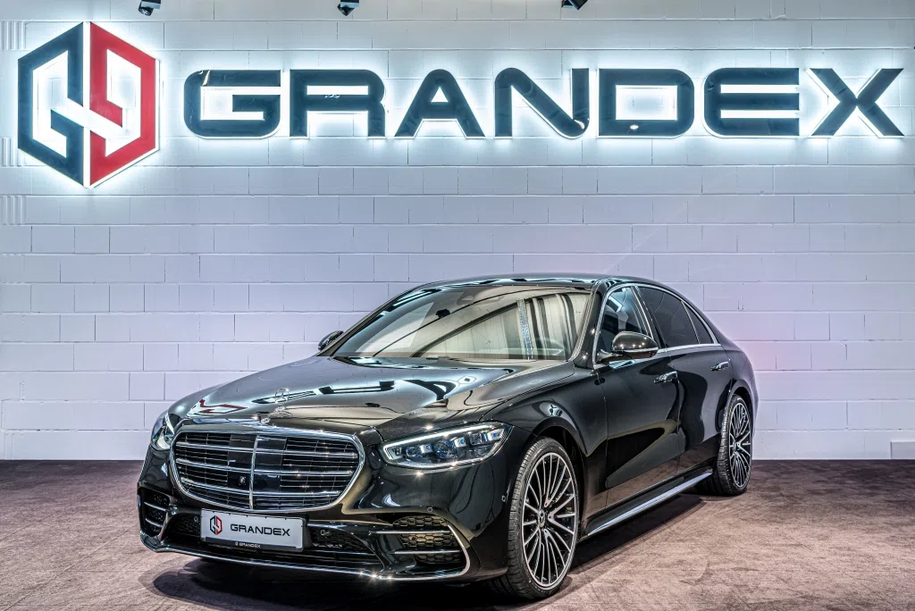 2020 Mercedes-Benz S 500 AMG Line