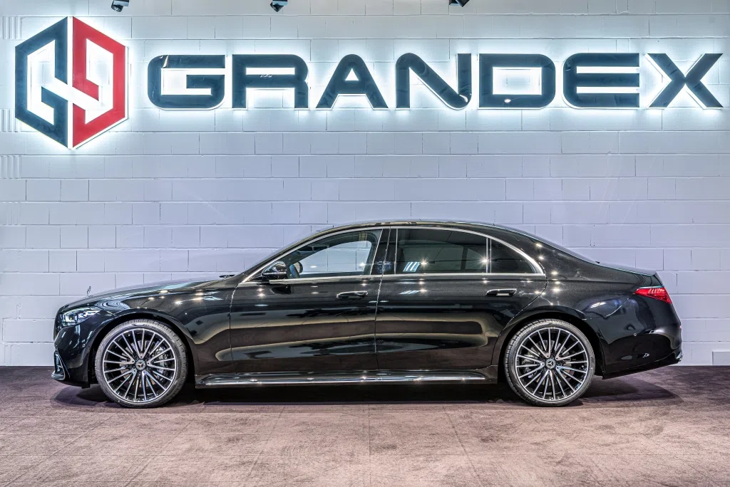 2020 Mercedes-Benz S 500 AMG Line for sale, exterior, Black