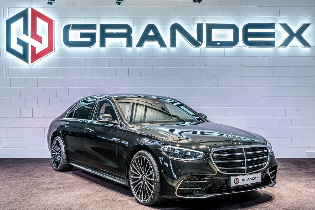 2020 Mercedes-Benz S 500 AMG Line for sale, exterior, Black