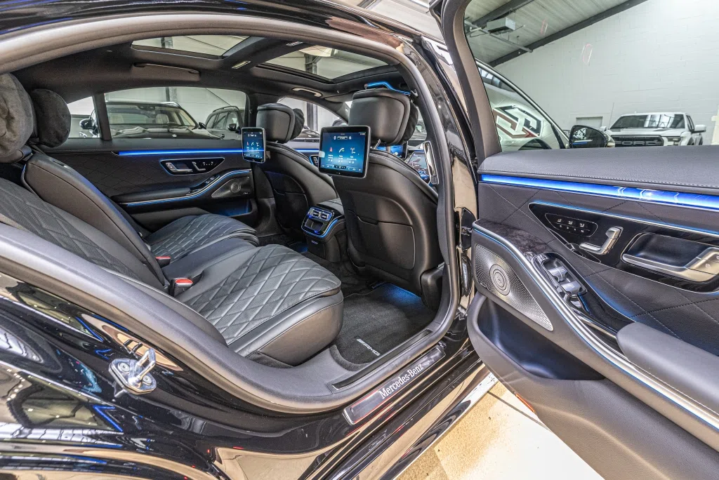 2020 Mercedes-Benz S 500 AMG Line interior, seats, Black Leather