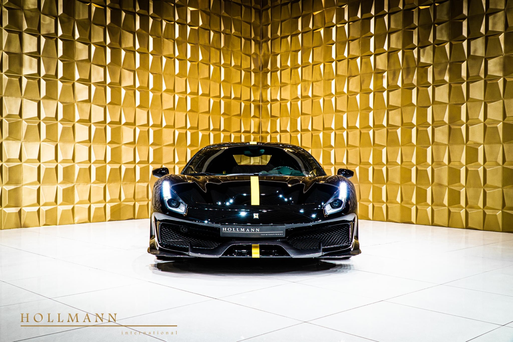 2020 Ferrari 488 Pista, 2/20