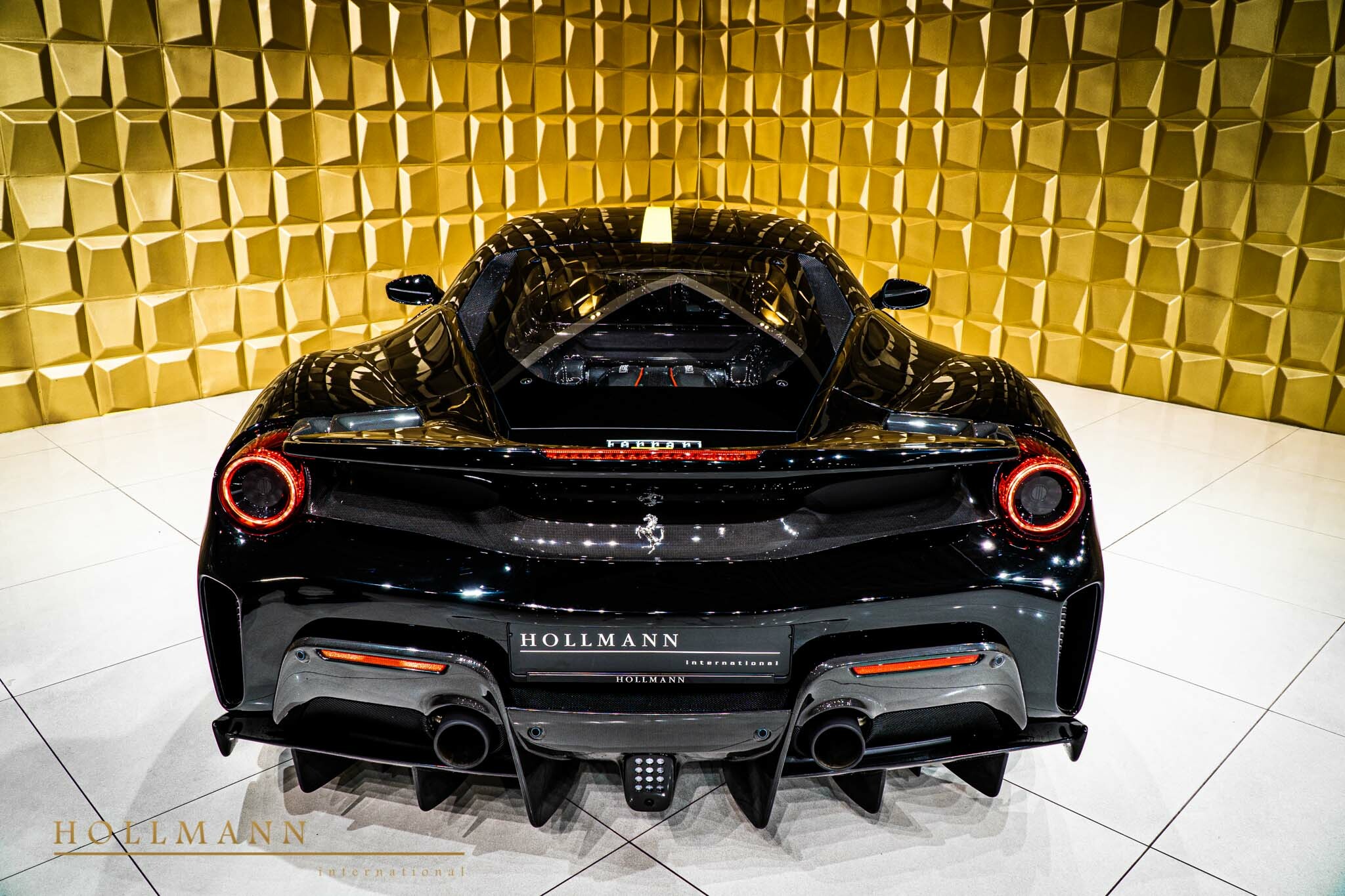 2020 Ferrari 488 Pista, 8/20