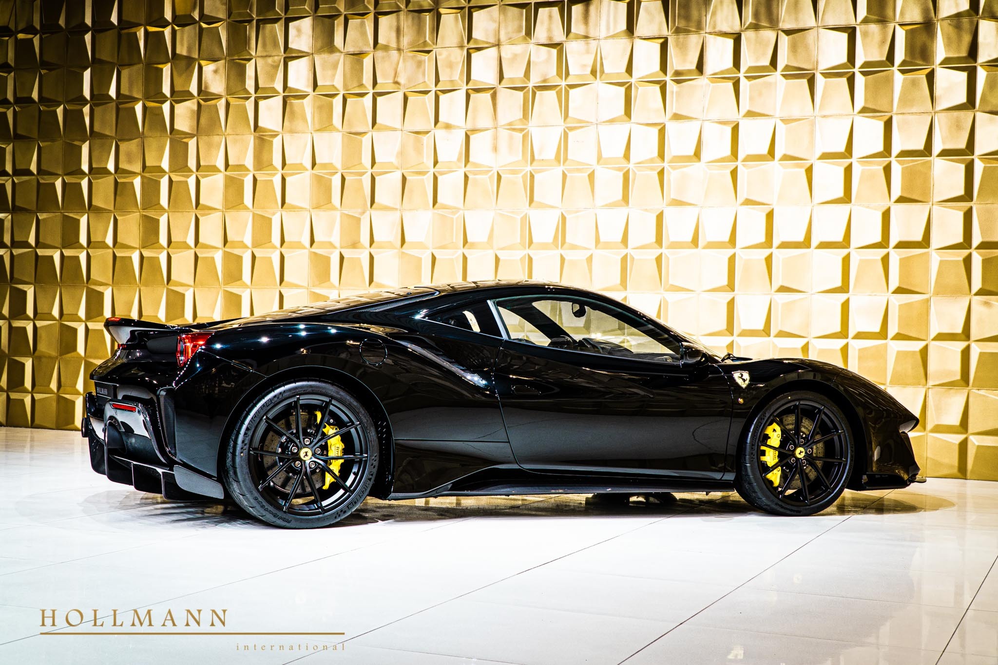 2020 Ferrari 488 Pista, 9/20