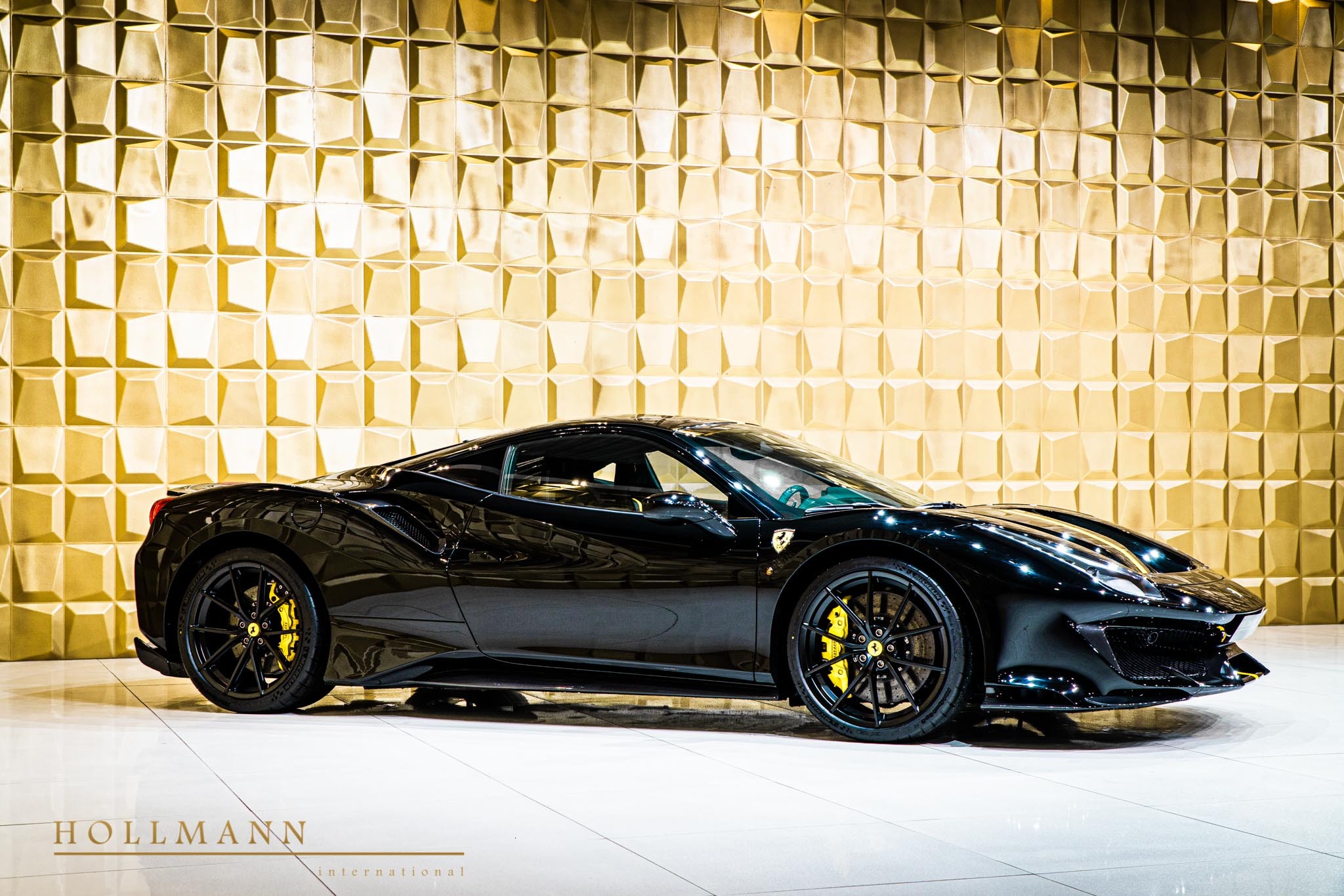 2020 Ferrari 488 Pista, 19/20