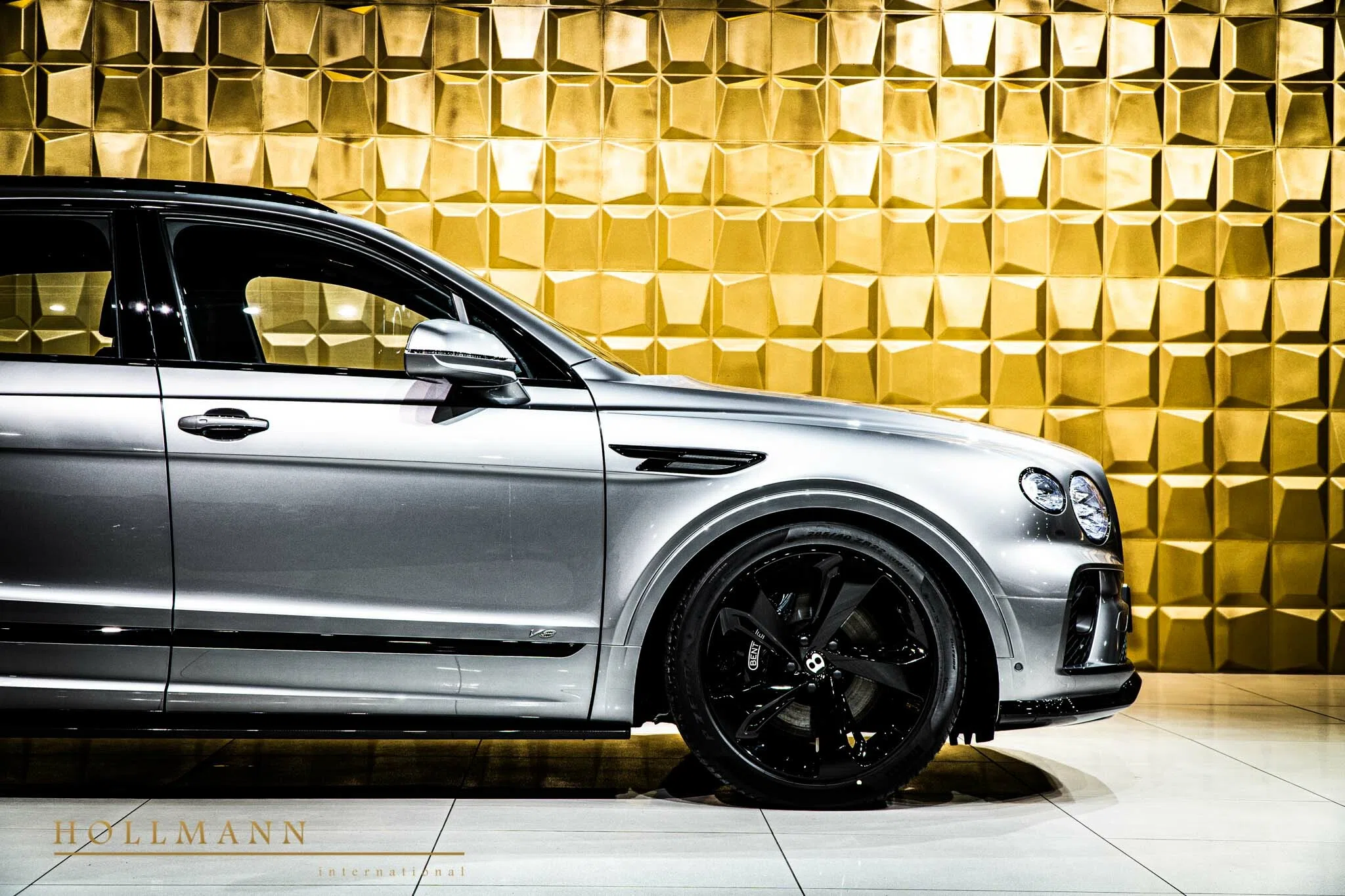 2021 Bentley Bentayga V8 FIRST EDITION for sale, exterior, Hallmark