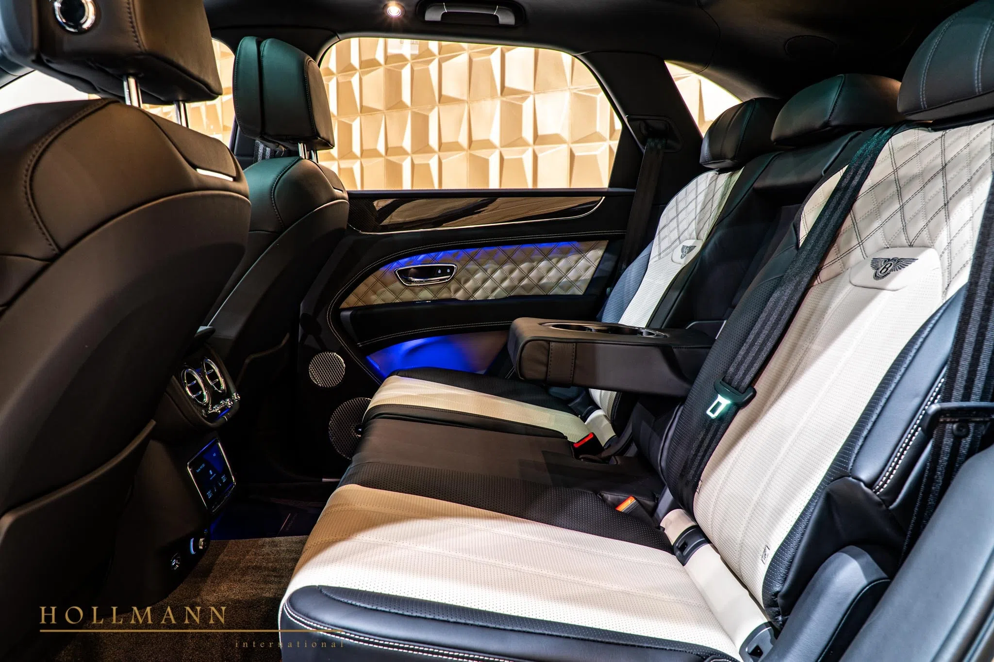 2021 Bentley Bentayga V8 FIRST EDITION interior, seats, Portland + Beluga
