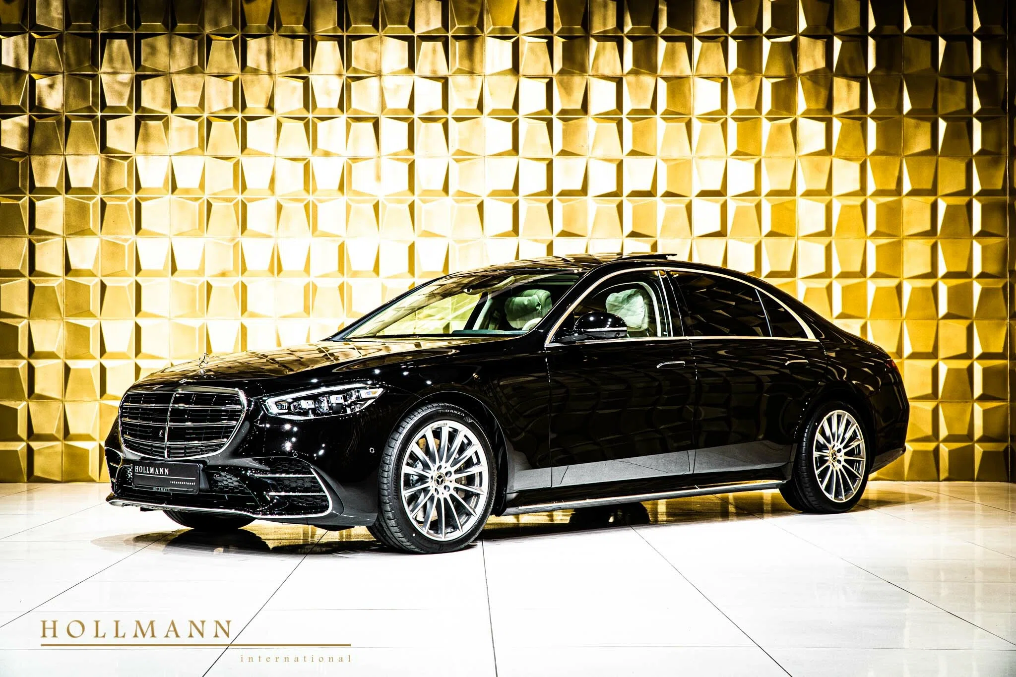 2021 Mercedes-Benz S 400 d 4M Long for sale, front three-quarter view, Onyx Black