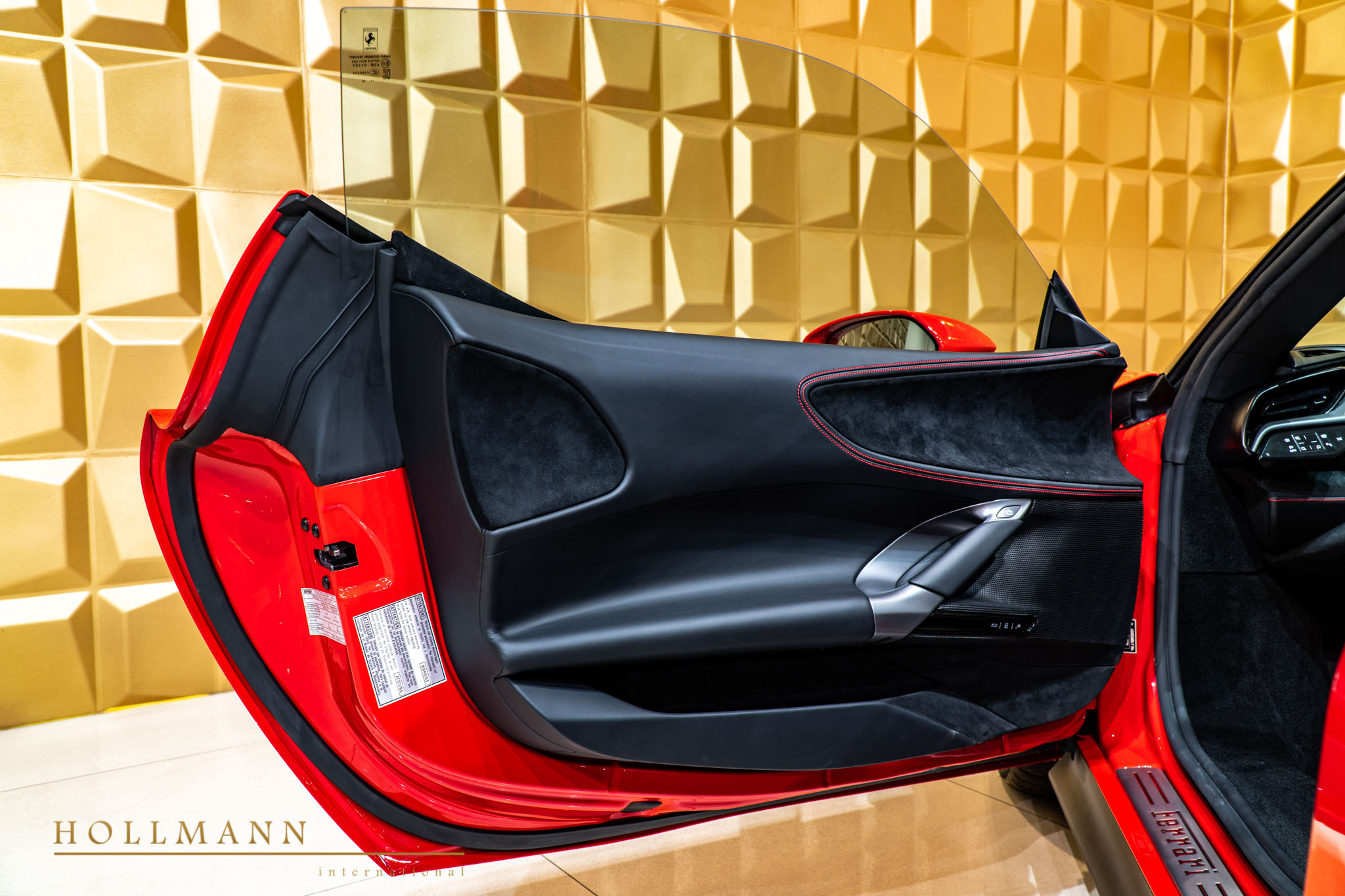 2021 Ferrari SF90 Stradale, 8/18