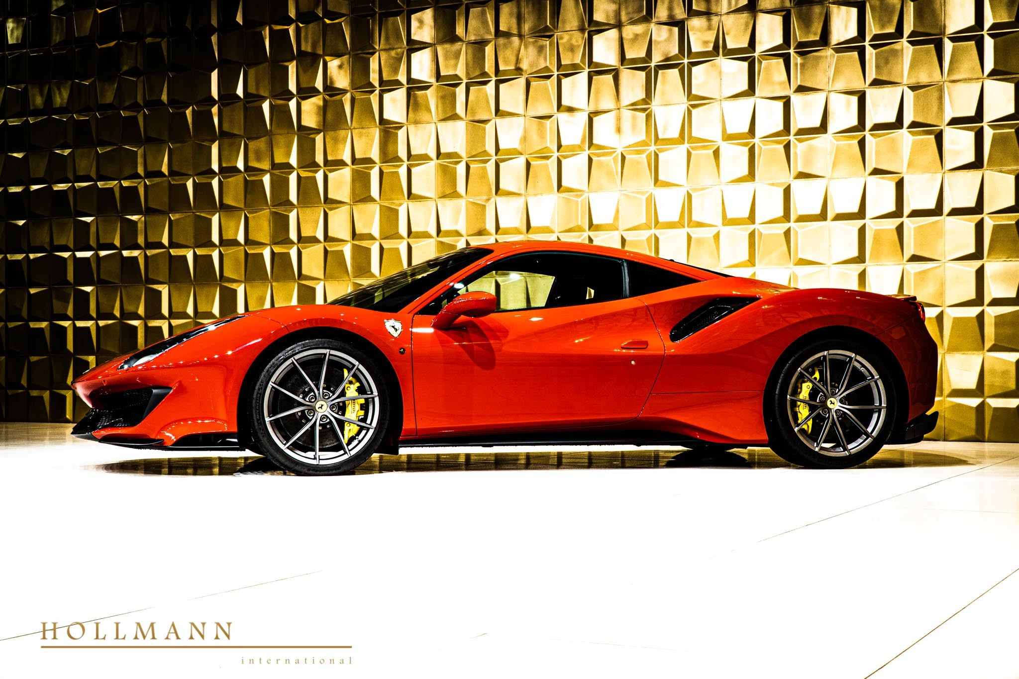 2020 Ferrari 488 Pista, 3/20