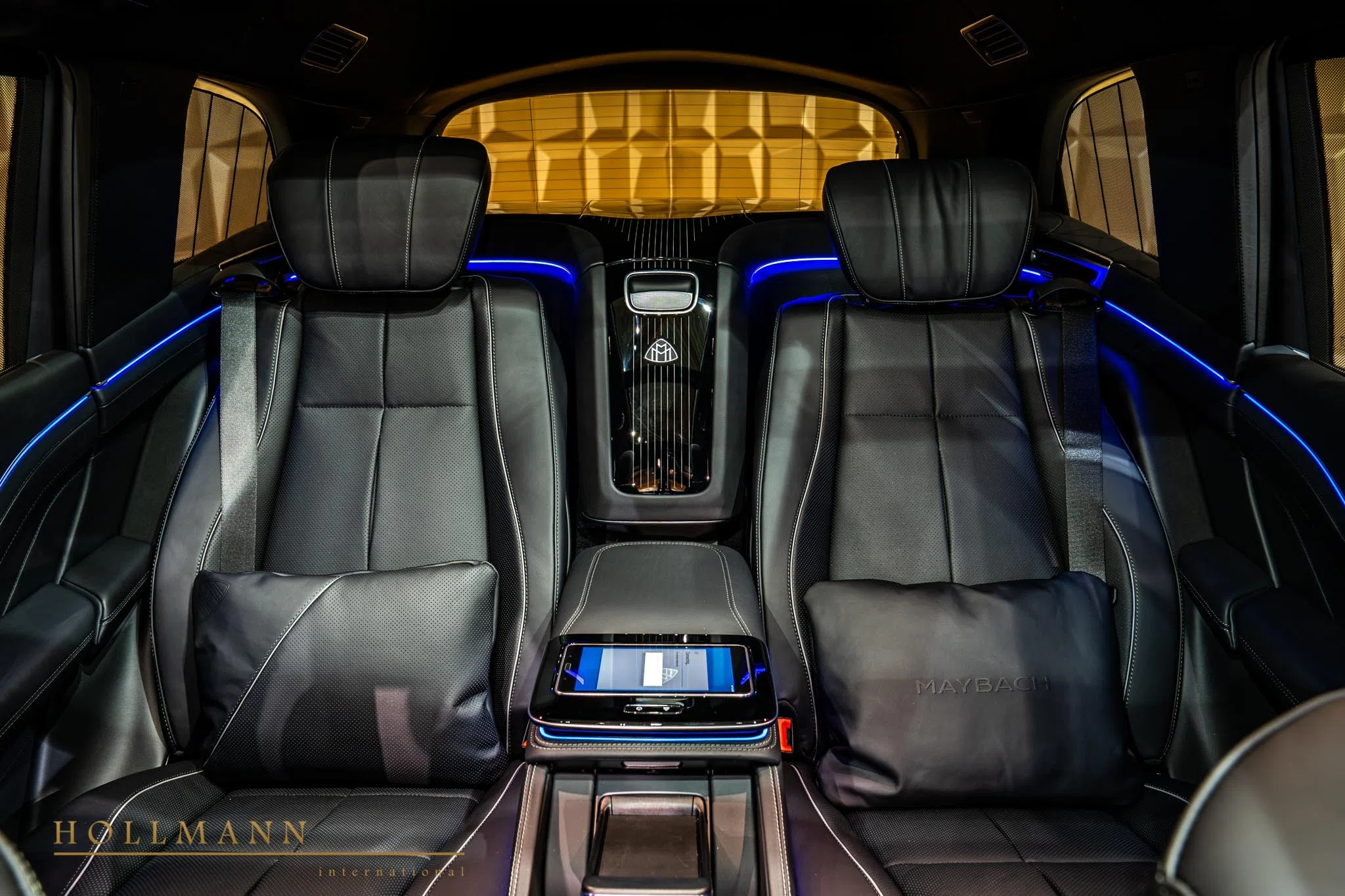2021 Mercedes-Maybach GLS 600 interior, seats, Leather Black