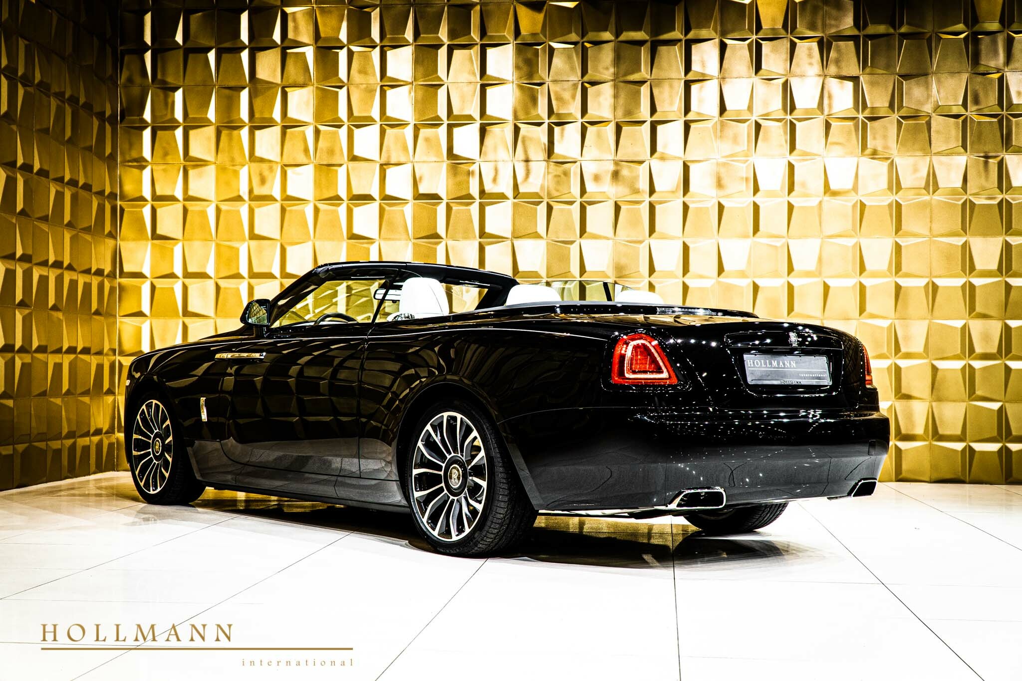 2020 Rolls-Royce Dawn, 6/15
