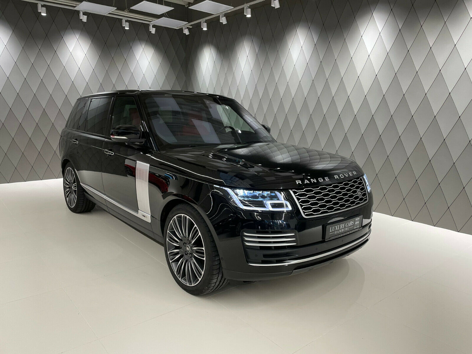 2019 Land Rover Range Rover V8 LWB ATB
