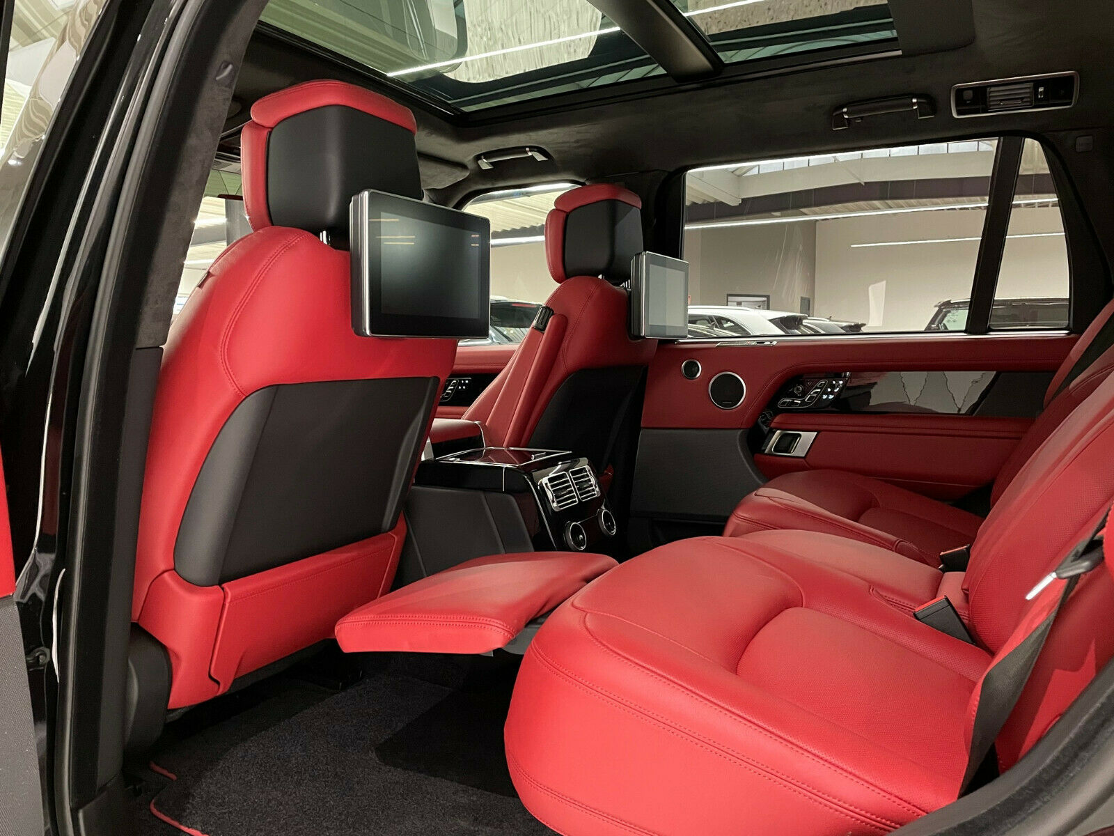 2019 Land Rover Range Rover V8 LWB ATB, 10/15