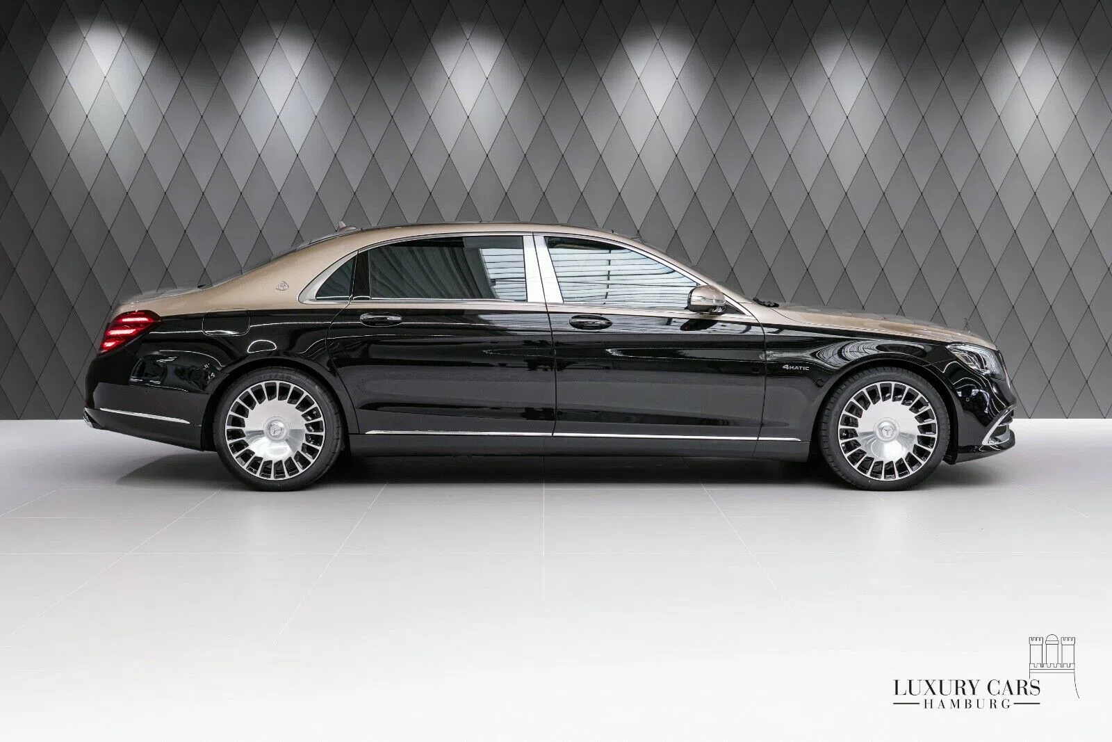 2020 Mercedes-Maybach S 560 2020 DUO TONE for sale, exterior, Antracite Blue with Gold