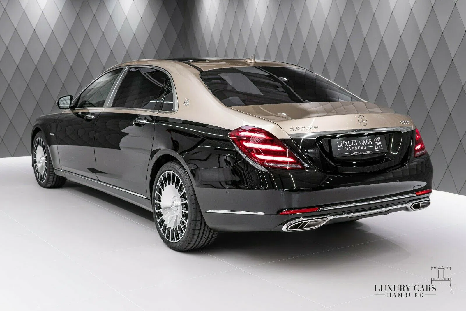 2020 Mercedes-Maybach S 560 2020 DUO TONE for sale, exterior, Antracite Blue with Gold