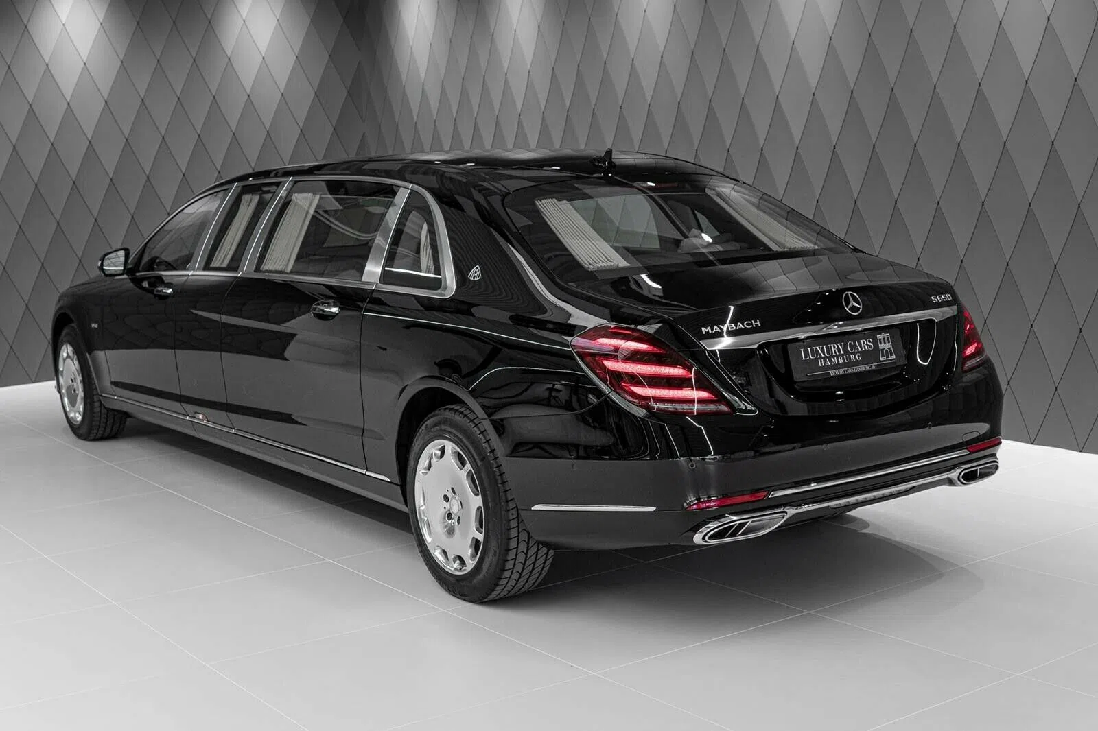2017 Mercedes-Benz S 600 Maybach Pullman for sale, exterior, Black