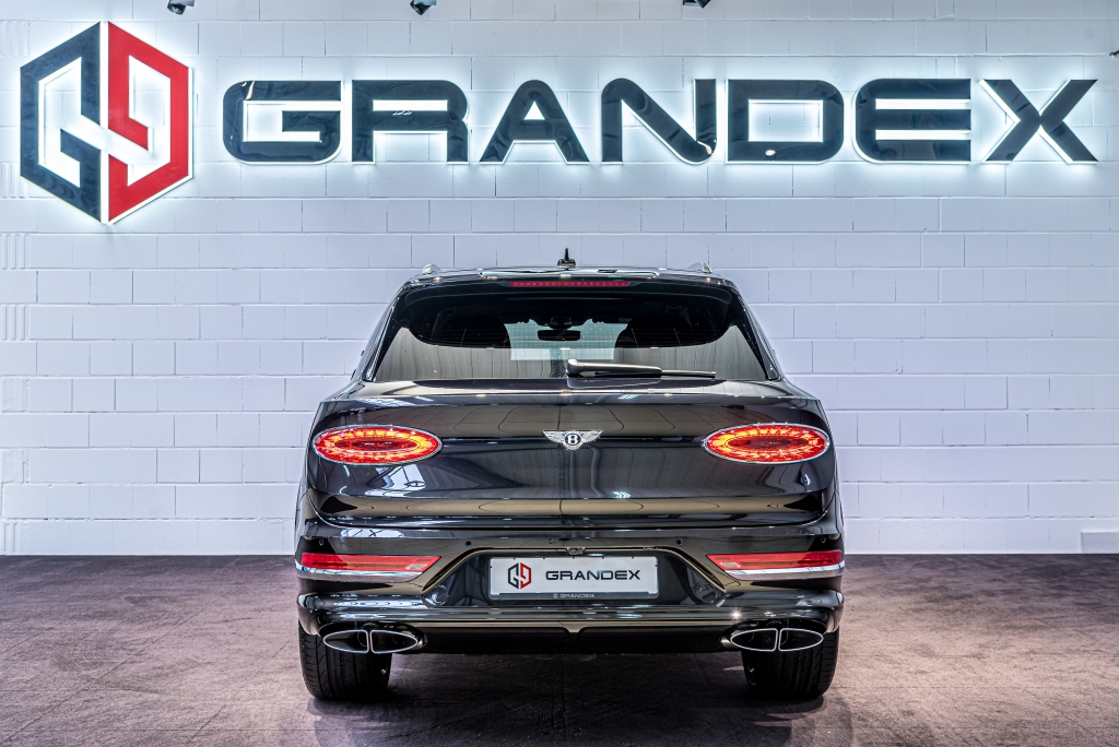 2021 Bentley Bentayga V8 FIRST EDITION, 4/20