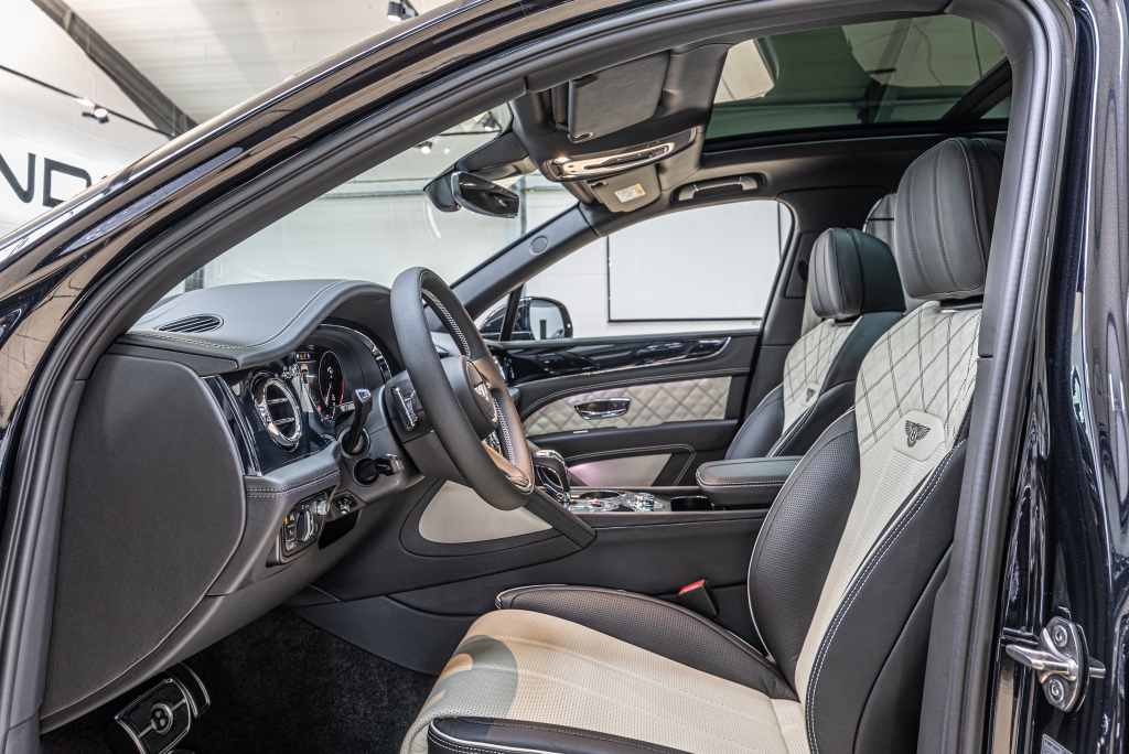 2021 Bentley Bentayga V8 FIRST EDITION, 9/20