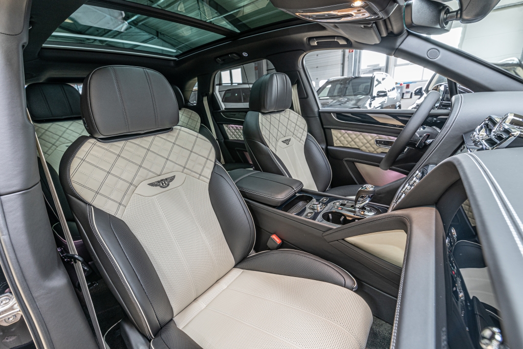 2021 Bentley Bentayga V8 FIRST EDITION, 15/20