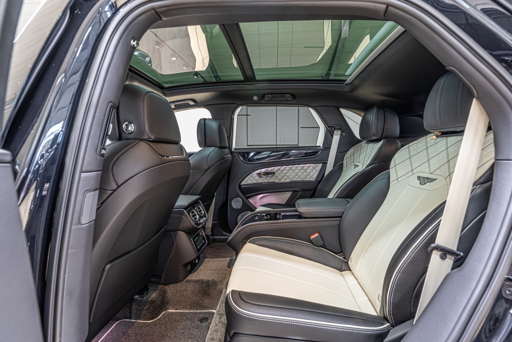 2021 Bentley Bentayga V8 FIRST EDITION, 19/20