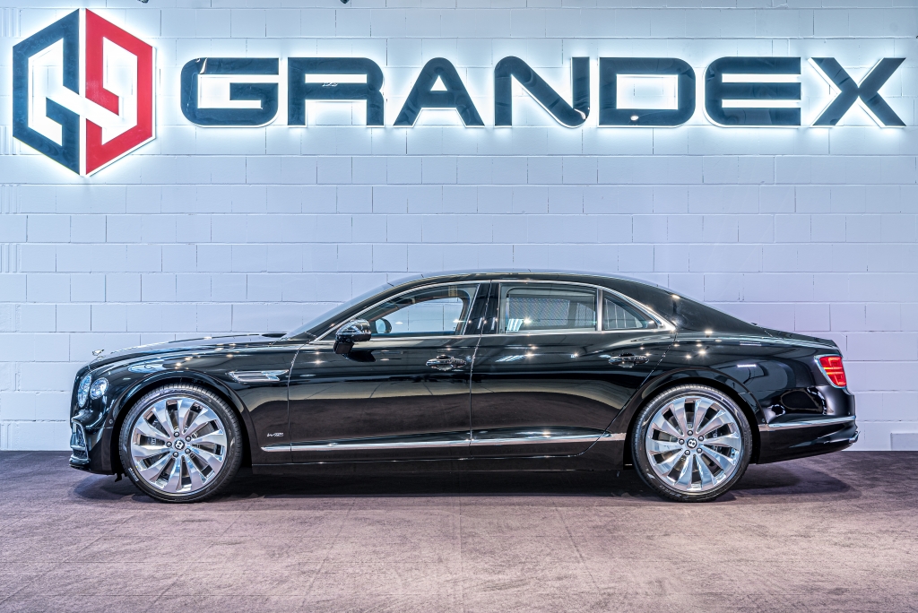 2021 Bentley Flying Spur W12, 2/24