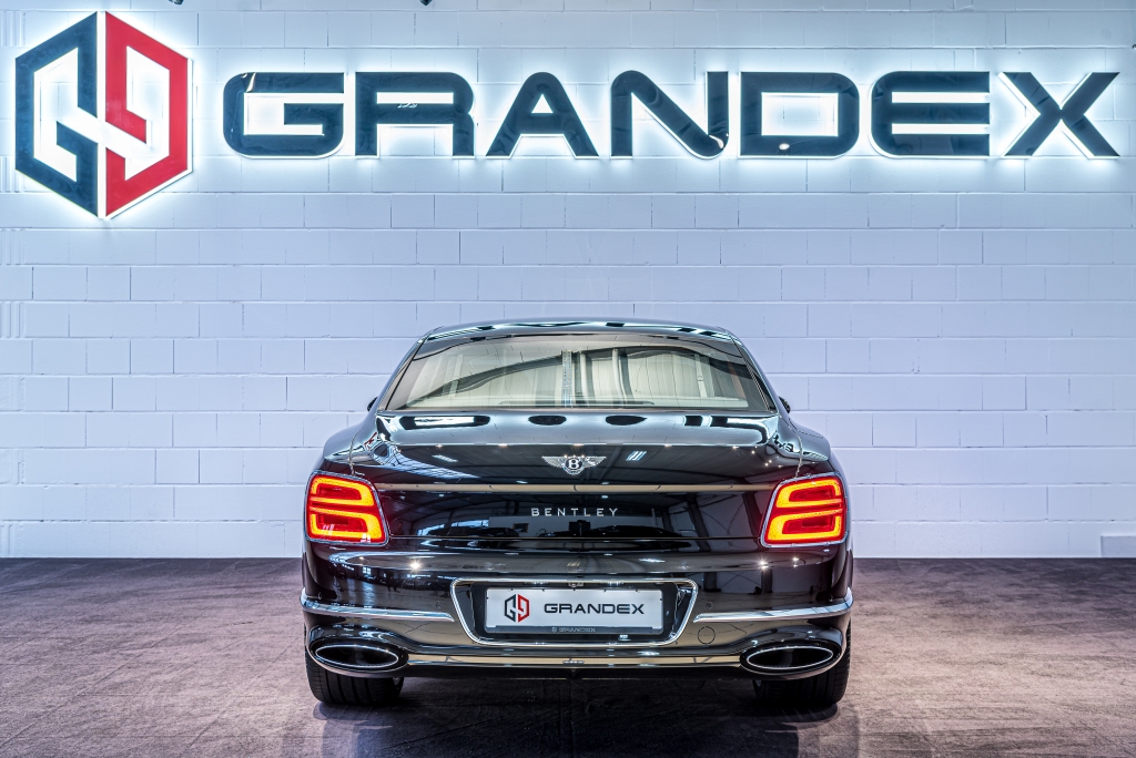 2021 Bentley Flying Spur W12, 4/24