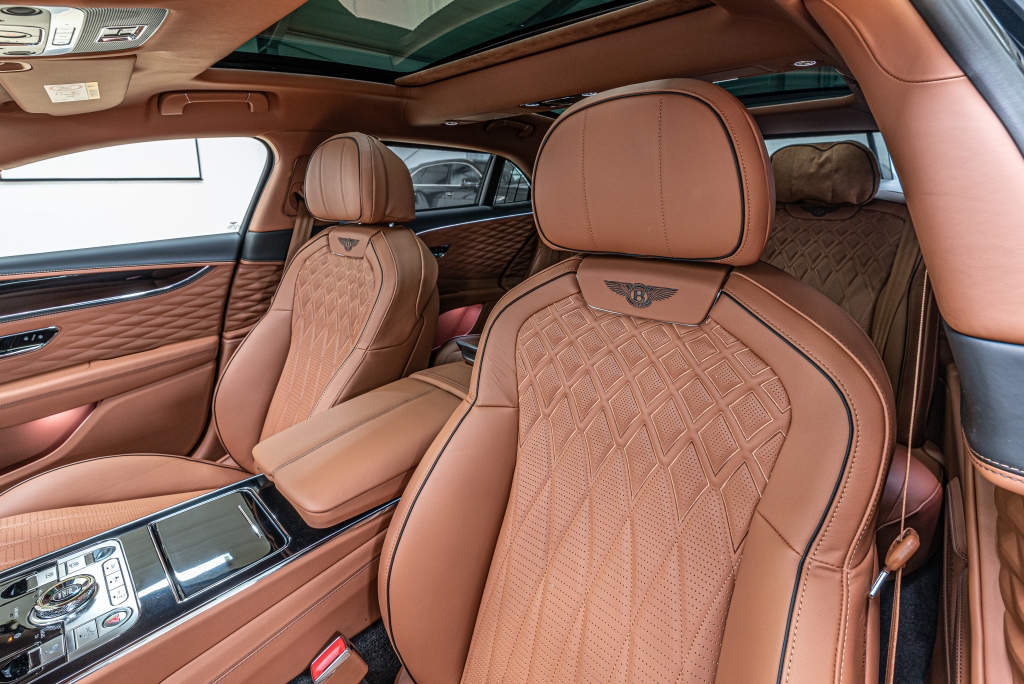 2021 Bentley Flying Spur W12, 12/24
