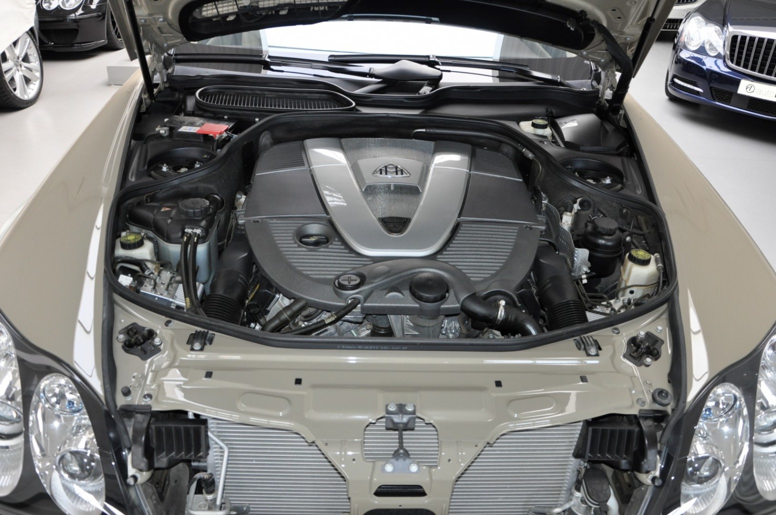 2012 Maybach 57 S Coupe Xenatec Sonderlack two-tone, 2/20