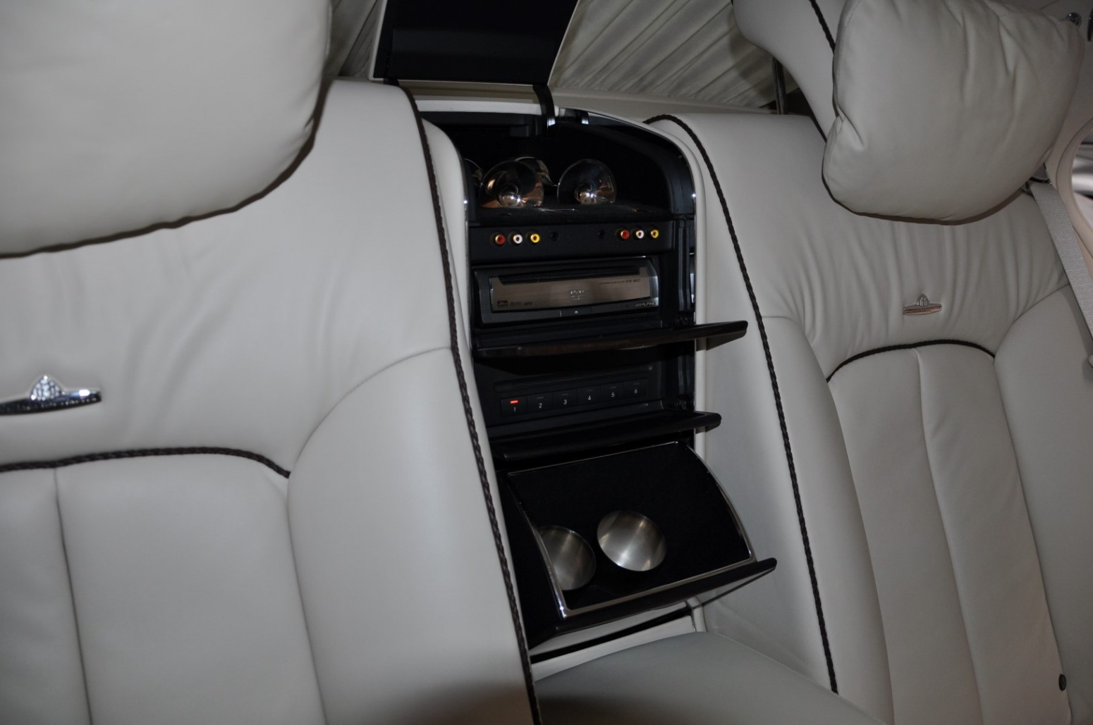 2010 Maybach 57 S Exclusiv Manufaktur, 6/20