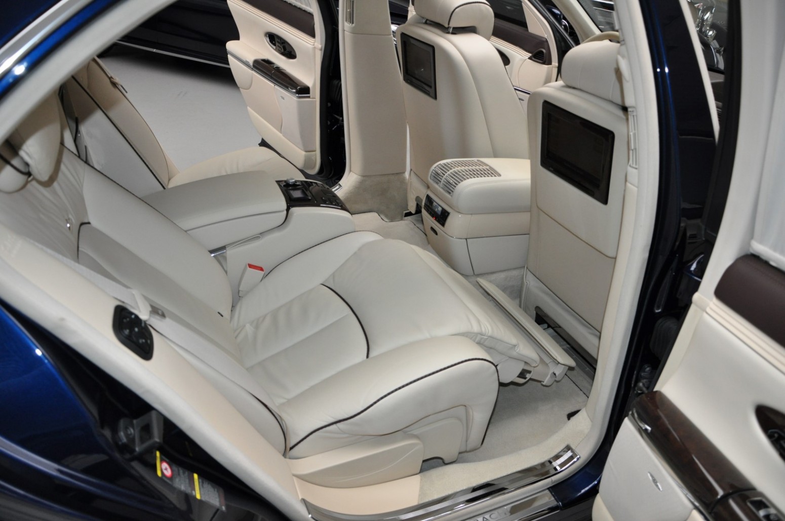 2010 Maybach 57 S Exclusiv Manufaktur, 7/20