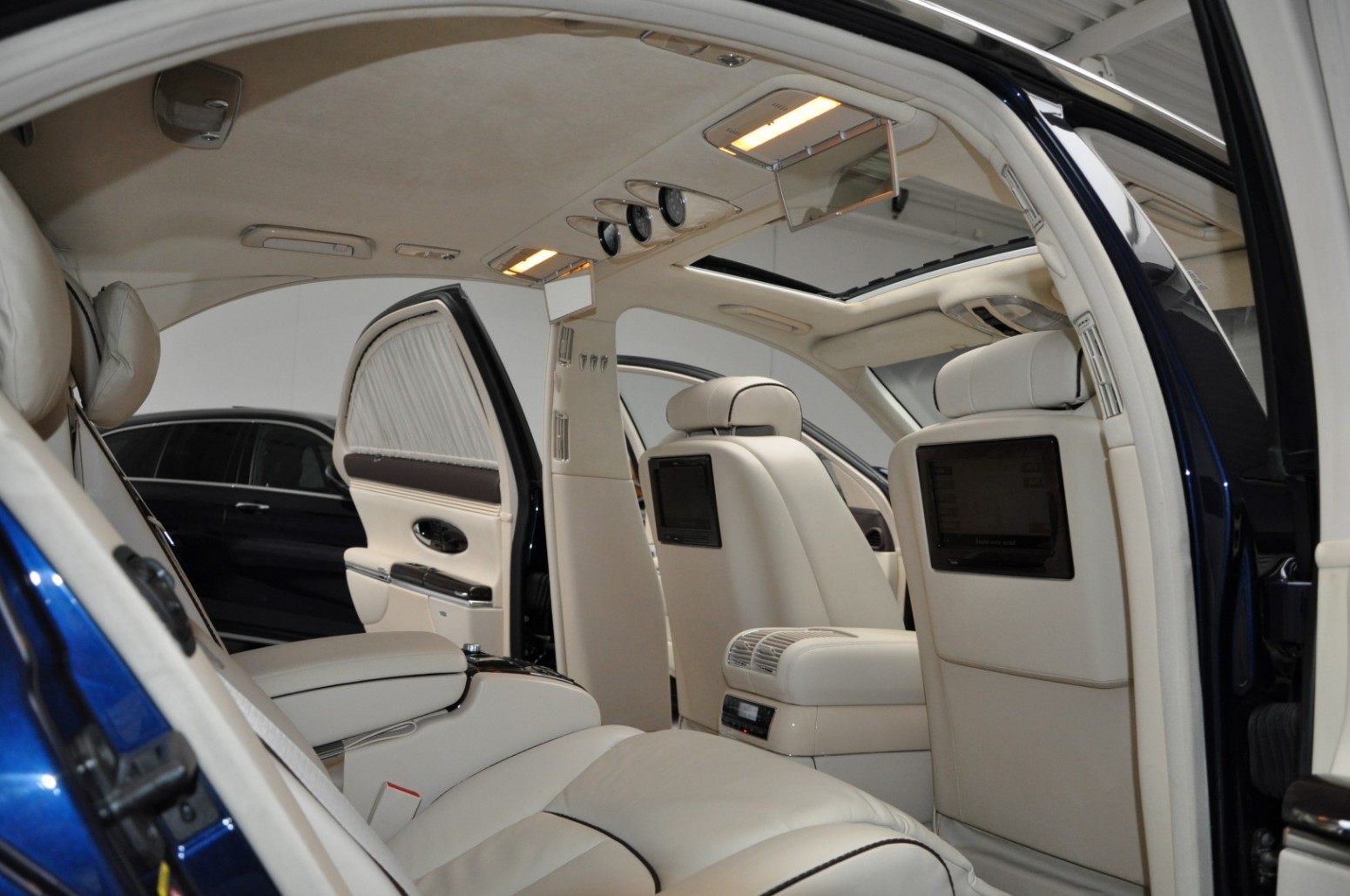 2010 Maybach 57 S Exclusiv Manufaktur, 9/20